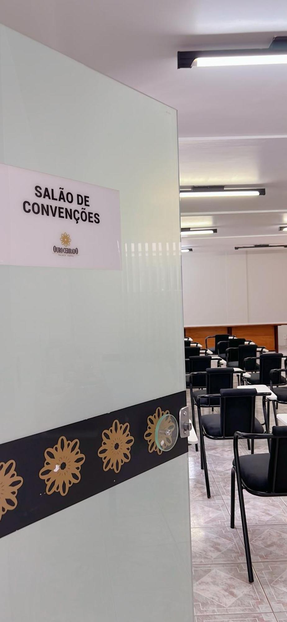 Ouro Cerrado Palace Hotel Patrocínio Eksteriør billede